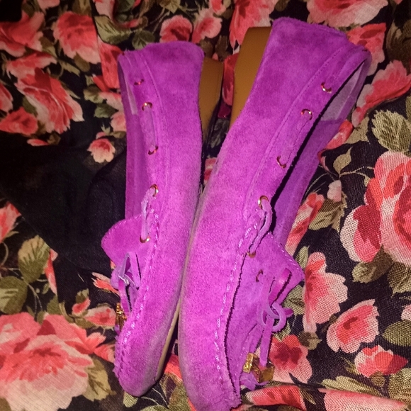 😻Michael Kors🌺Fuchsia Suede Flats😈 - Picture 3 of 9
